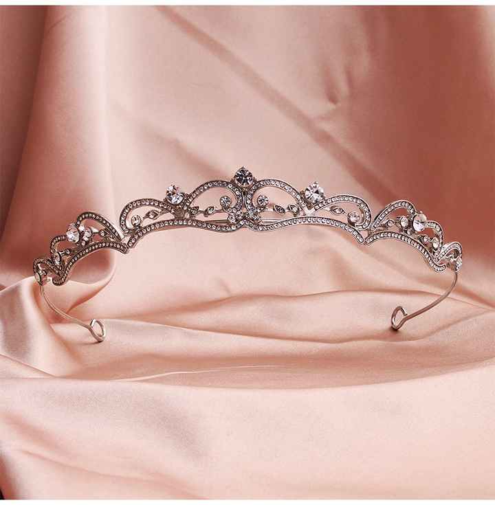 Quelques unes parmi vous qui ont/vont oser porter une couronne ? - 4