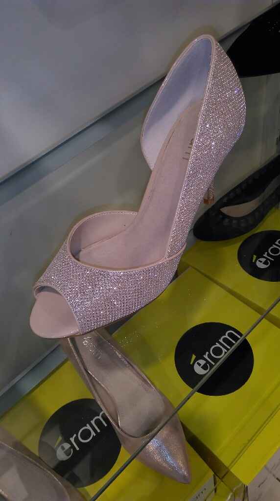 Chaussure de mariage hésitation - 1