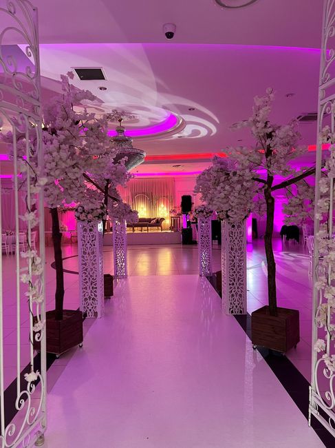 Entrée des mariés By INSPIR'ASSION DÉCO 
