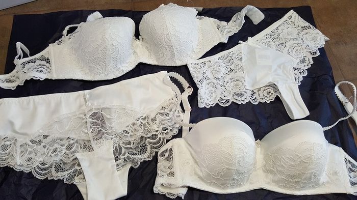 Lingerie mariée - ensemble Rouge Gorge 