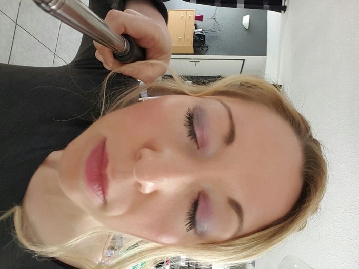 C'est aujourd'hui :essais maquillage & coiffure - 1