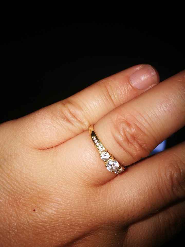 Et vous à quoi ressemble votre bague de fiançailles ? - 1