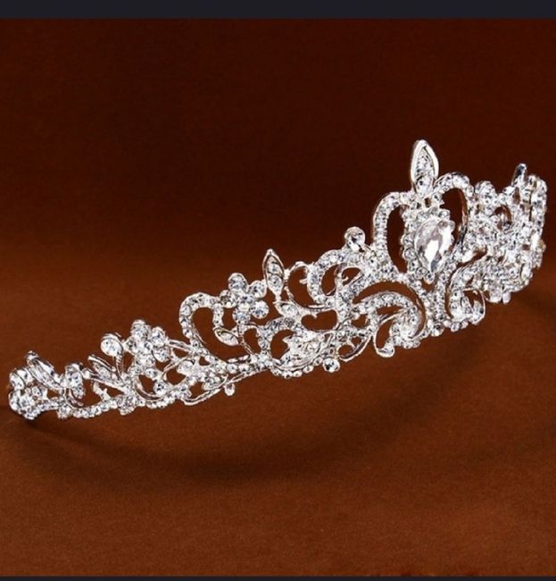 Diadème sur cheveux courts 1
