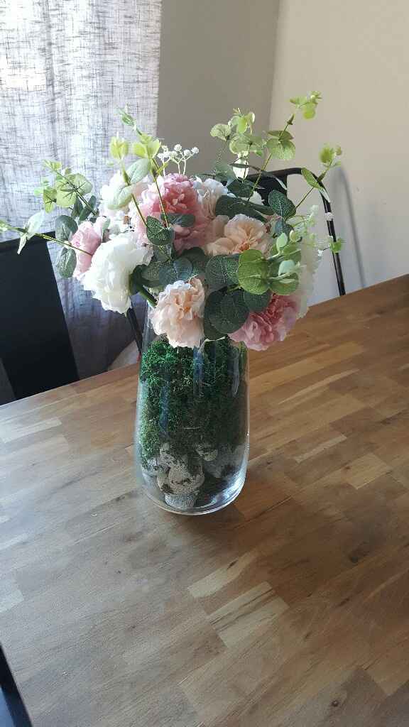 Compo fleurs artificielles - table gâteau - 1