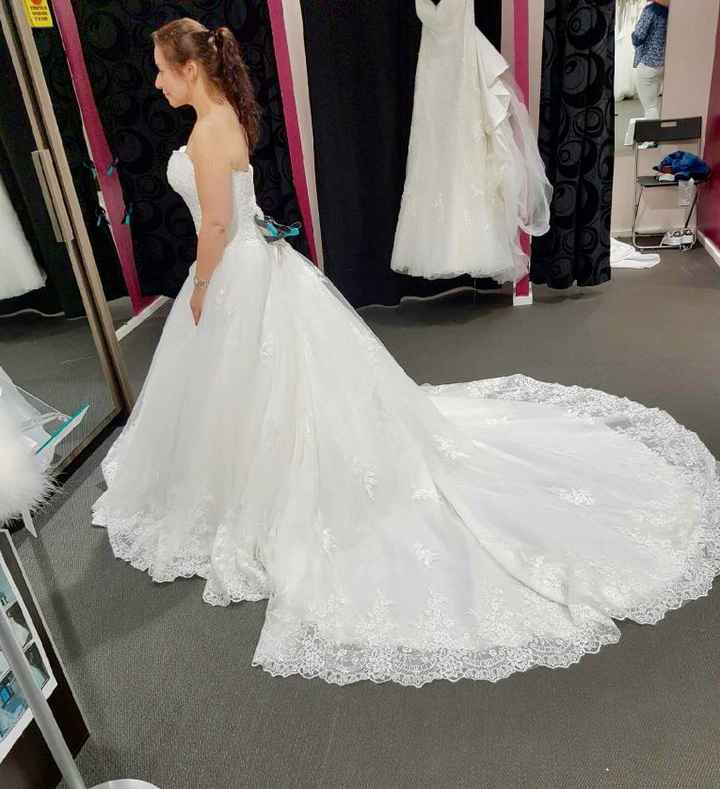 Robe de mariée, la crise - 1