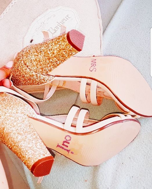 Chaussure reçue  trop heureuse - 2