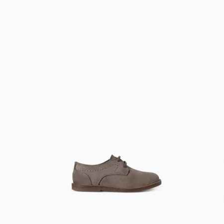 les chaussures que