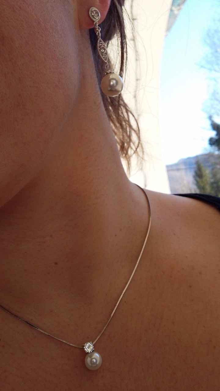 Parure: boucles+collier