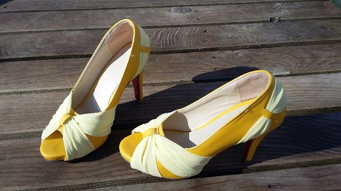 yellow shoes
