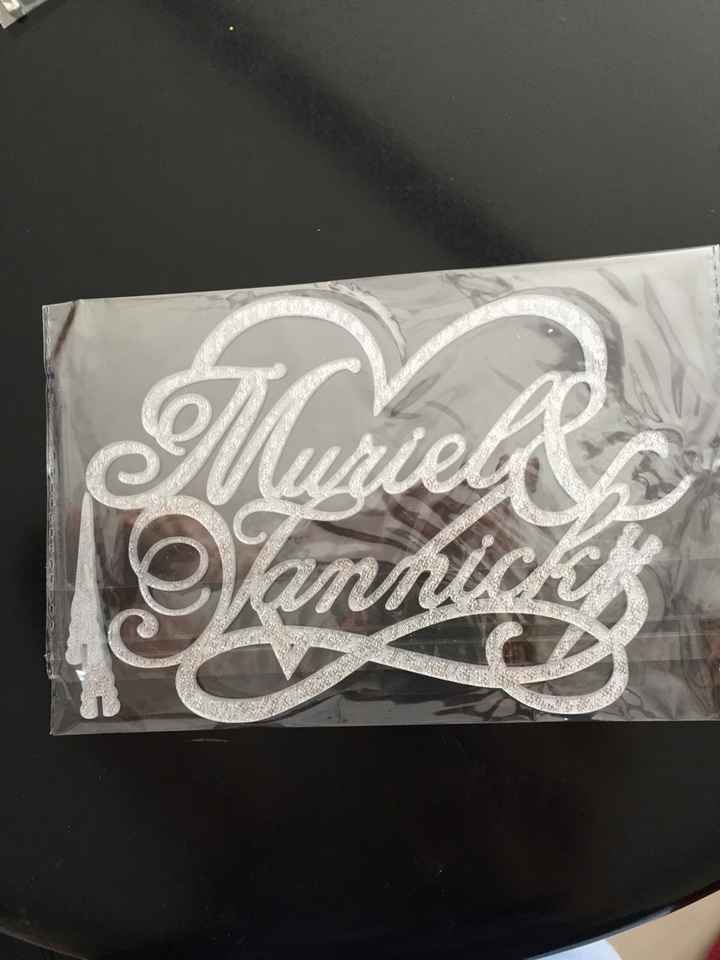 Notre cake topper - 1
