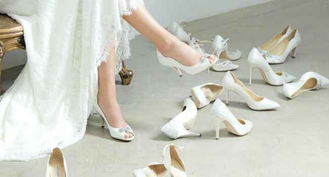 Chaussures ... En réflexion 