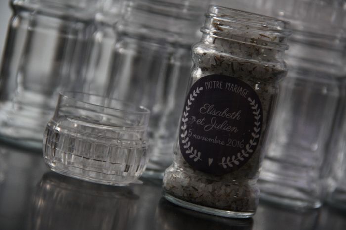 Cadeaux pour les invités: sel aux herbes de provence