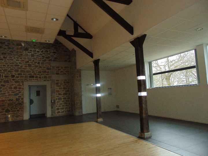 9 - salle des fêtes