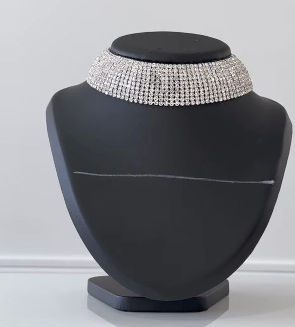 Qu'elle bijoux porter suivant le décolleté de la 👗 3