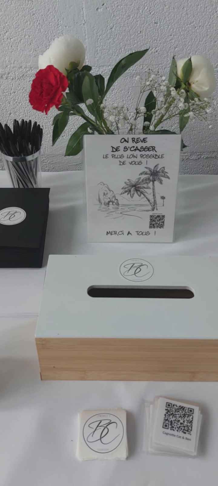 Une table dédiée aux invités - 10