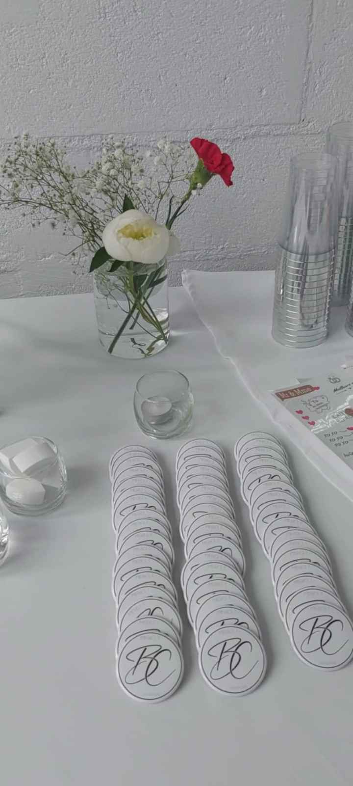 Une table dédiée aux invités - 11