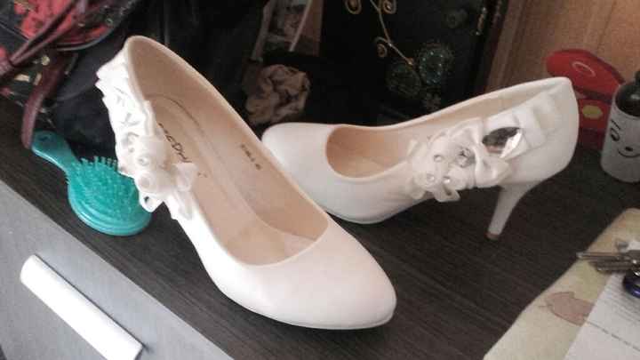 Besoin d'aide pour les chaussures! - 1