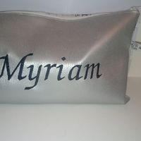 Trousse de toilette mariée personnalisée - 1