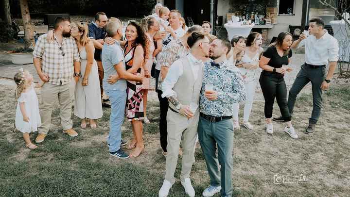 Les voilà vous les attendiez bisous de nous - 1