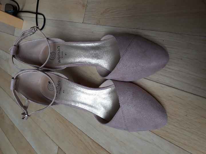 Chaussures trouvées et essayage retouche robe - 1