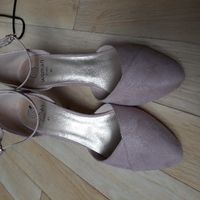 Chaussures trouvées et essayage retouche robe - 1