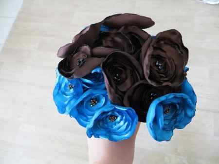 Bouquet de fleurs en satin