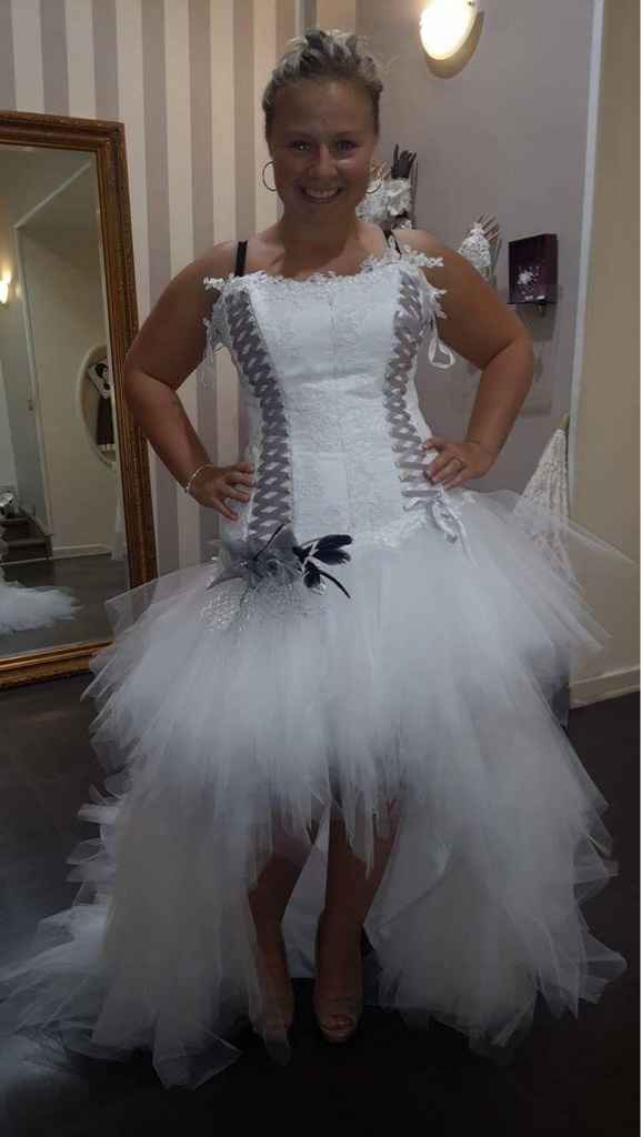 Montrez moi vos robes :) - 1