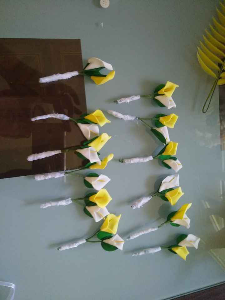 J-2 boutonnière pour les femmes ? Besoin d avis - 1