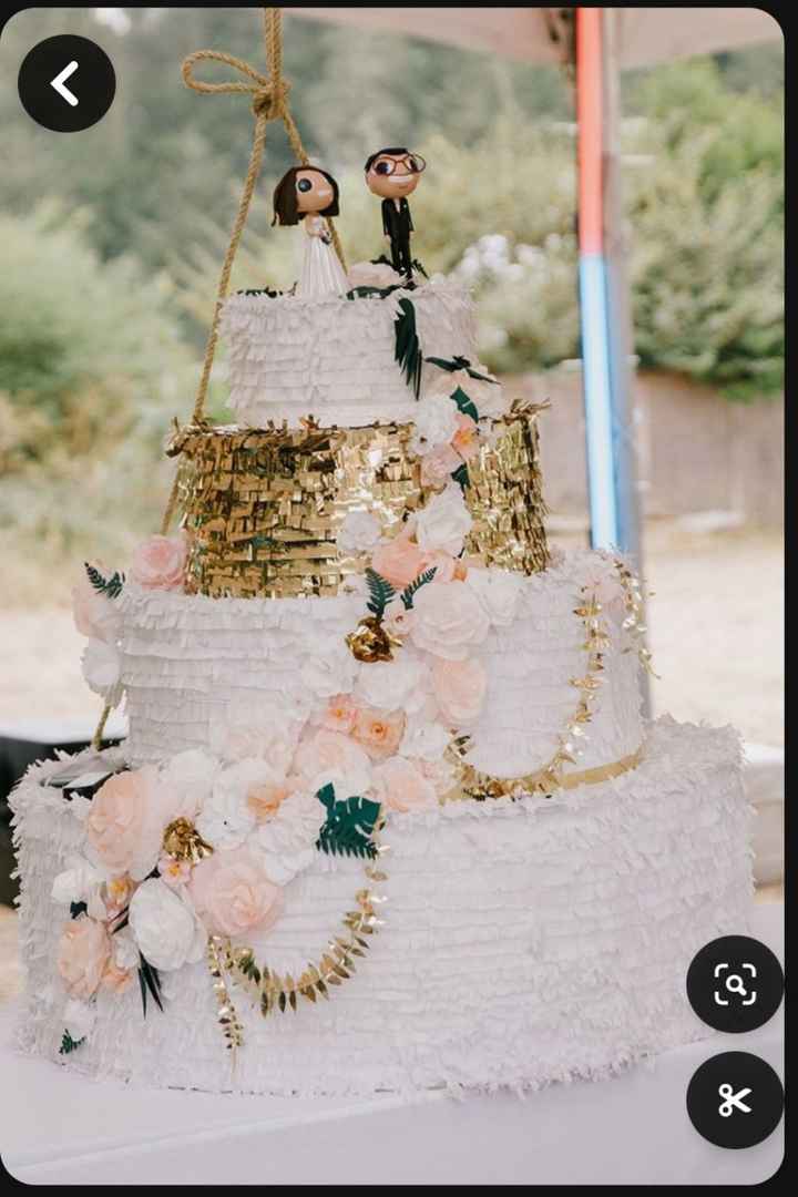 Pin̈ata de mariage - 2
