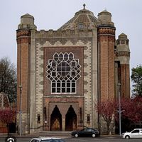 Sortie de l'église - 1