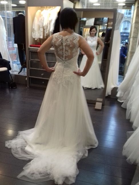 j ai essayé ma robe dos nu probleme soutif adhésif 2