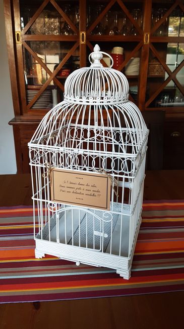 Coin livre d'or / urne 2