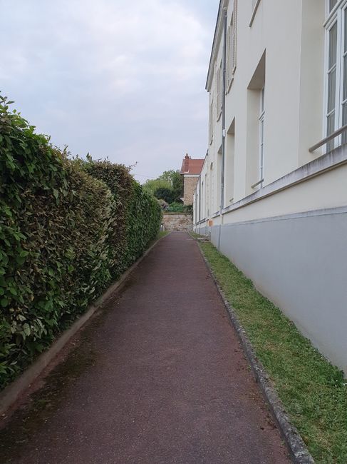 Entrée des mariés à la mairie ensemble? 1