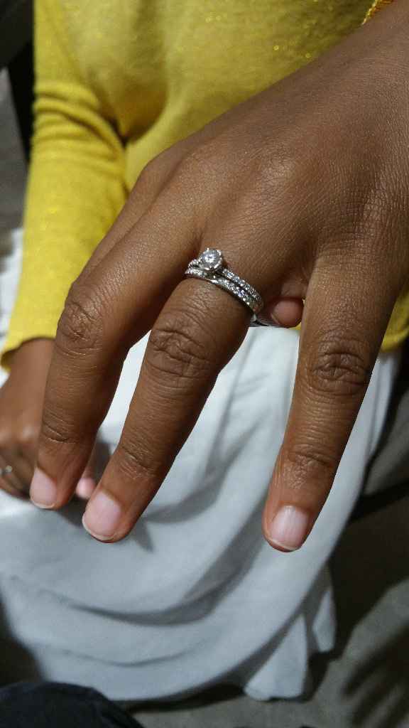 Alliance Fiancée second choix côté avec pavage