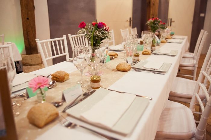 table dressée jour J (crédit photo Diane Jimenez)