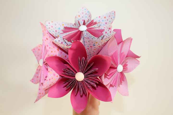 Bouquet de fleurs en papier personnalisable