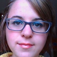 maquillage : essai des couleurs