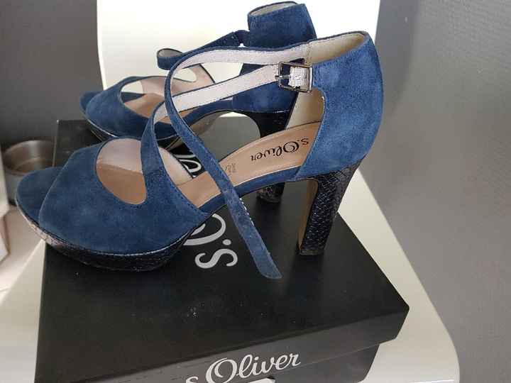 Chaussures bleues ? - 1