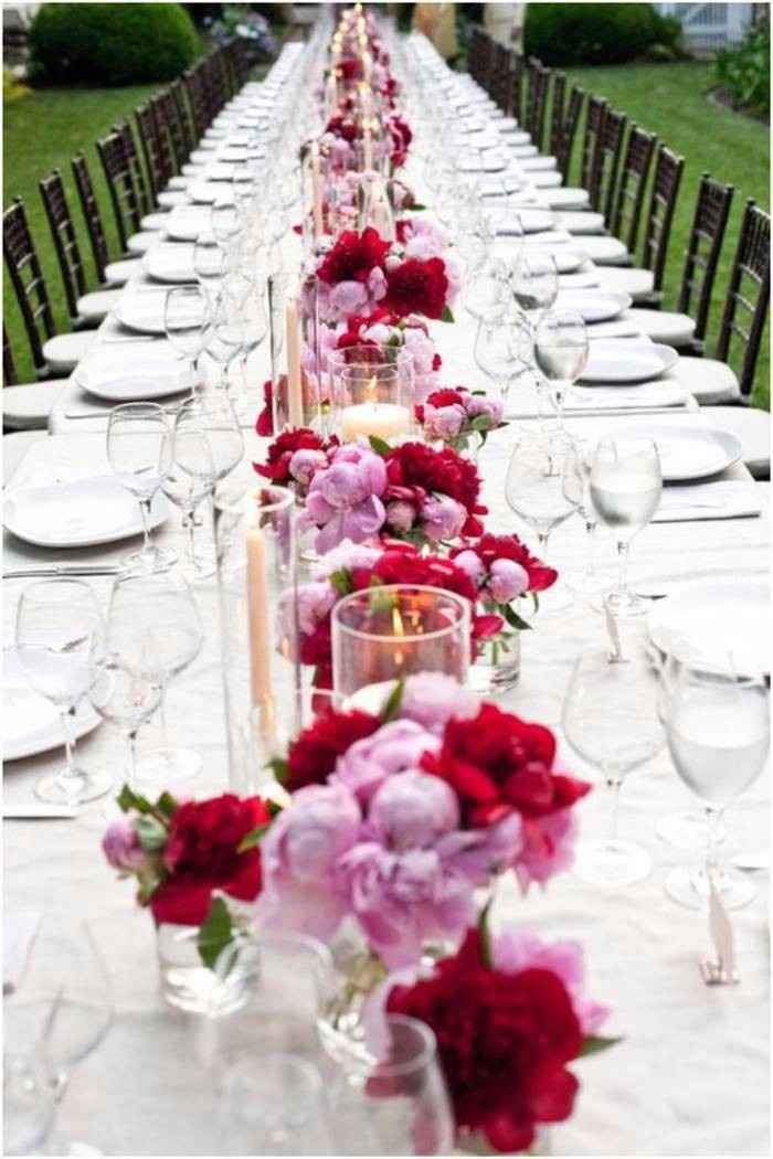 A mettre avec un melange de fleurs rouge & blanc plutot que rose