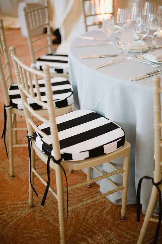 Jusqu'au coussin de chaise