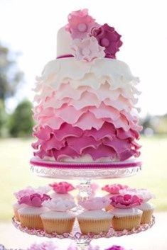 Même un mini couplet Wedding + Cup'cake!