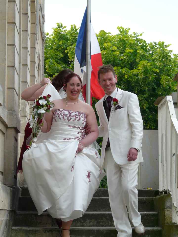 la sortie de la mairie