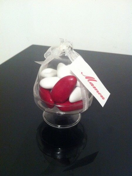 Cadeau et marque place invités