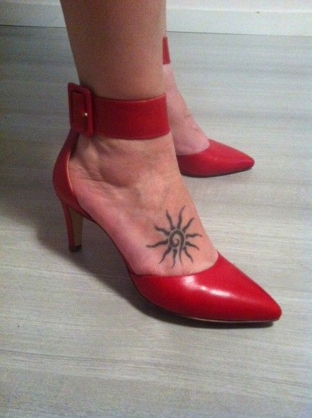 Chaussures rouges ? - 1