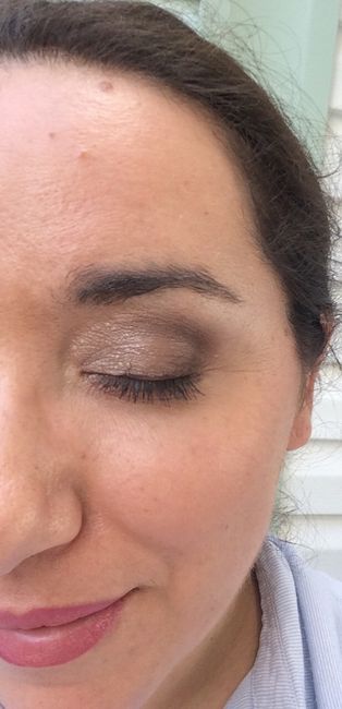 Maquillage par une chaine type nocibé etc - 3