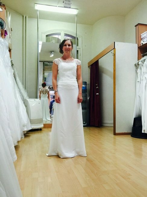 Coiffure et robe - 2