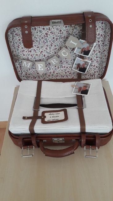 Urne valise cuir