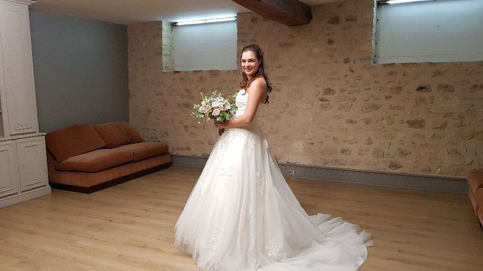 Quel bouquet pour une robe princesse ivoire ? 6