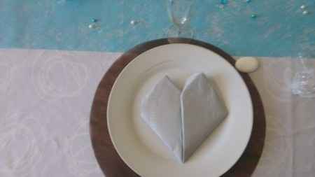 serviette en forme de coeur