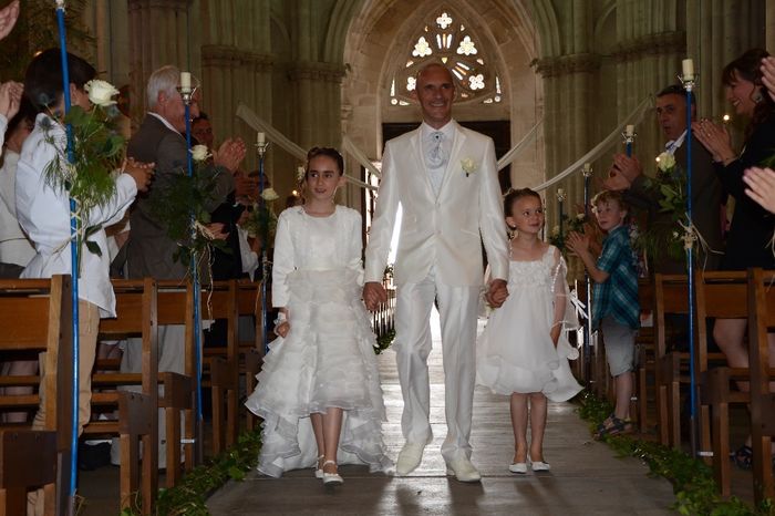 Entrée de mon mari et nos filles